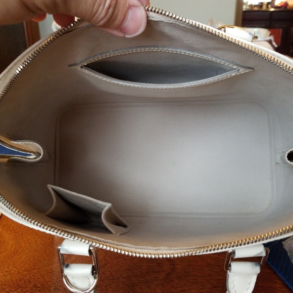 SOLD@!  Louis Vuitton Ivory Alma Epi Satchel Han - Picture 10 of 13